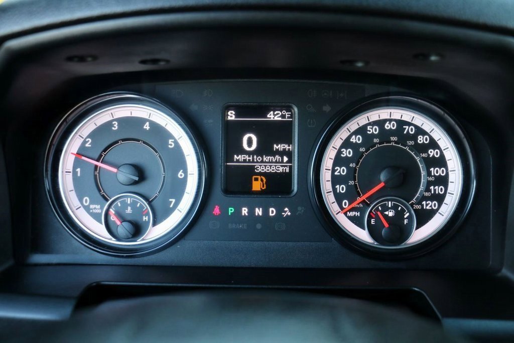 Used 2024 RAM 1500 Classic Warlock image 12