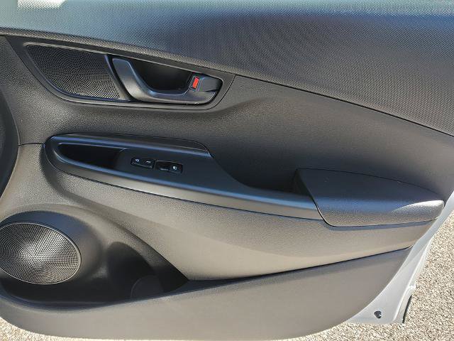 Used 2023 Hyundai Kona SEL FWD image 21