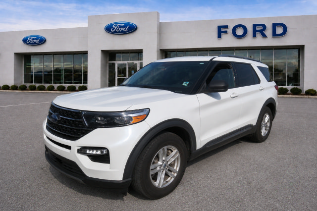Certified 2020 Ford Explorer XLT w/ Equipment Group 202A AWD/4WD image 1