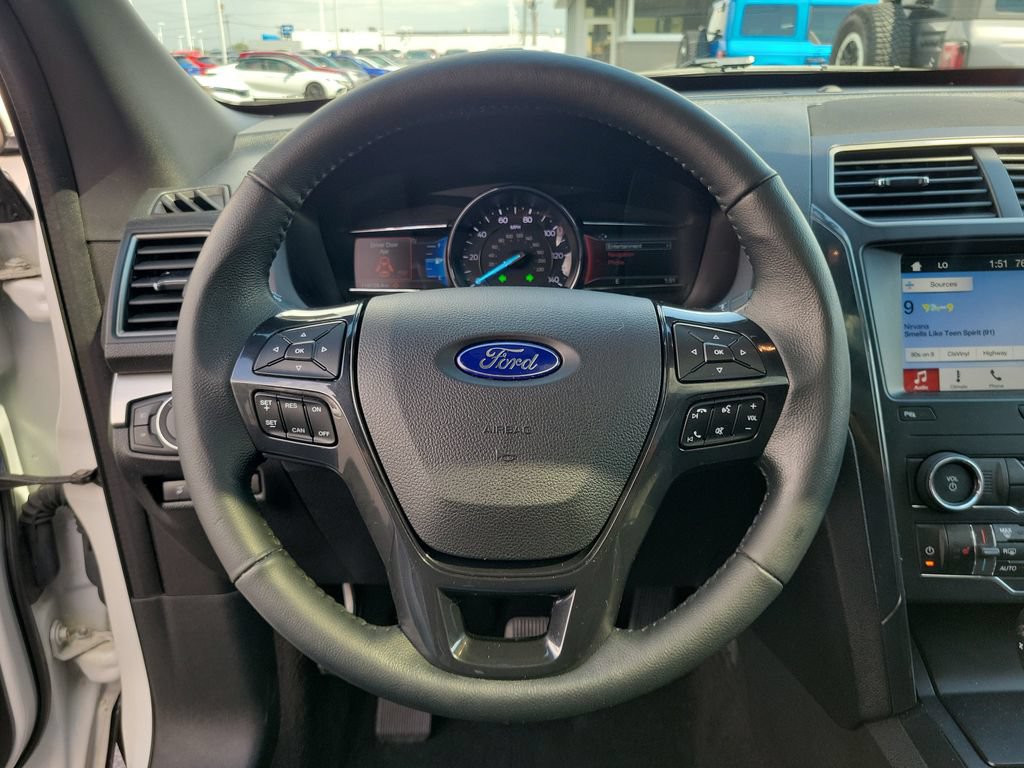 Certified 2019 Ford Explorer XLT w/ Equipment Group 202A AWD/4WD image 23