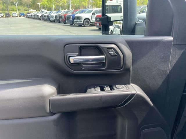 Used 2020 Chevrolet Silverado 2500 Custom w/ Custom Value Package image 13