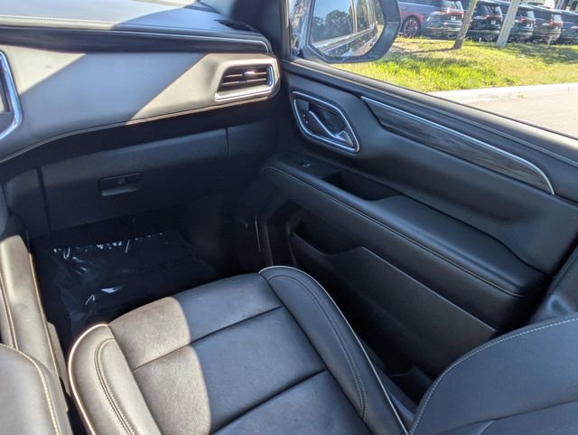 Used 2022 GMC Yukon SLT w/ SLT Luxury Package RWD image 17