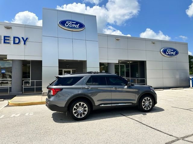 Certified 2025 Ford Explorer Active w/ Active Comfort Package AWD/4WD image 21