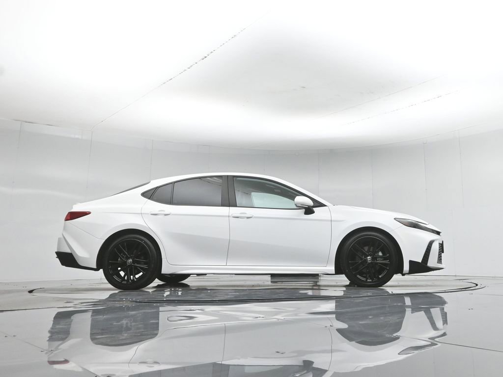 Used 2025 Toyota Camry SE FWD image 49
