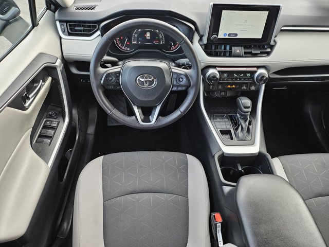Used 2025 Toyota RAV4 XLE image 12