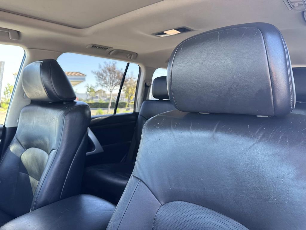 Used 2020 Toyota Land Cruiser w/ Preferred Accessory Package image 22