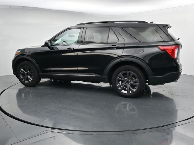 Certified 2024 Ford Explorer XLT w/ Equipment Group 202A AWD/4WD image 6