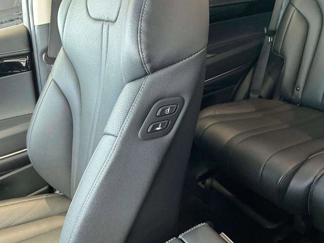 Used 2025 Genesis GV80 2.5T Standard AWD/4WD image 14