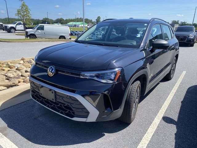Used 2025 Volkswagen Taos S FWD image 3