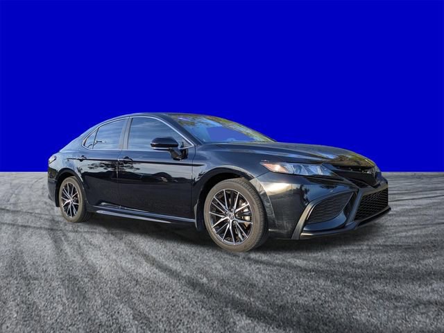 Used 2024 Toyota Camry SE w/ Convenience Package image 8