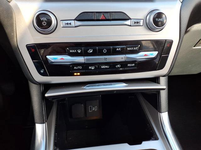 Certified 2022 Ford Explorer XLT w/ Equipment Group 202A image 22