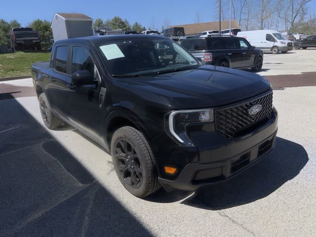 Certified 2025 Ford Maverick Lariat w/ Black Appearance Package AWD/4WD image 9