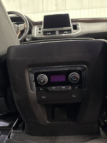 Used 2023 Chevrolet Suburban High Country image 18