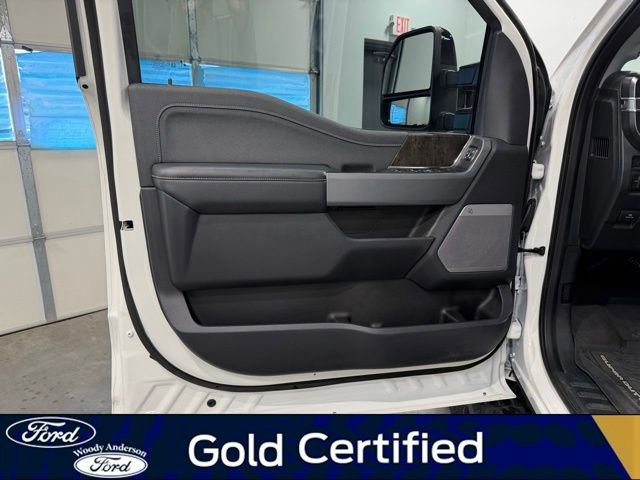 Certified 2024 Ford F350 Lariat w/ Tremor Off-Road Package AWD/4WD image 24