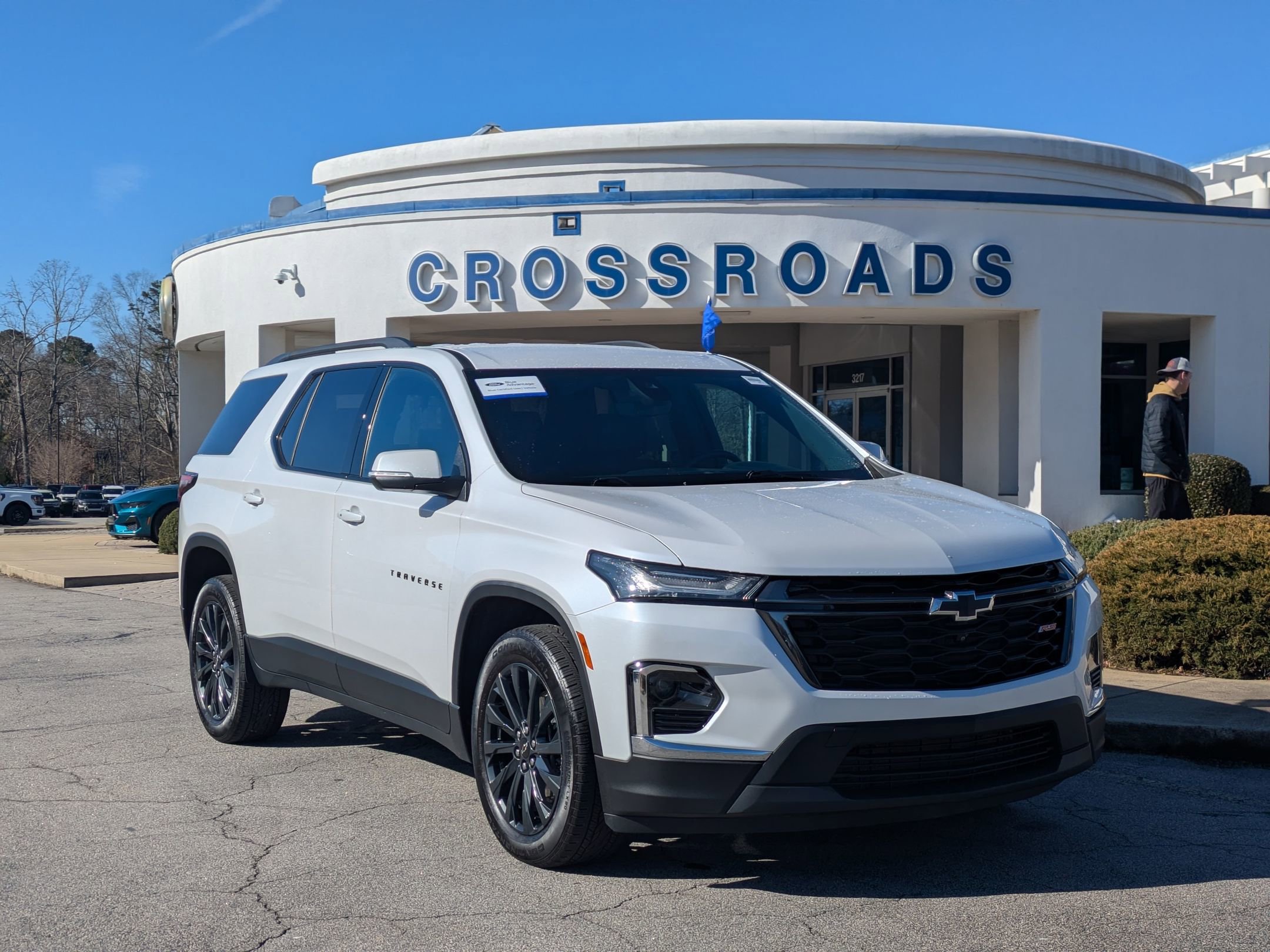 Used 2023 Chevrolet Traverse RS