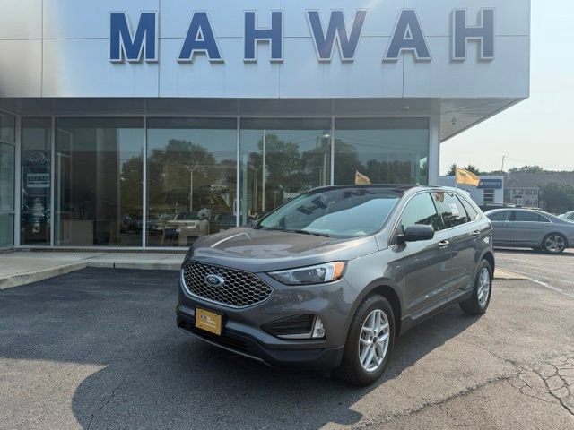Certified 2023 Ford Edge SEL w/ Convenience Package AWD/4WD image 2