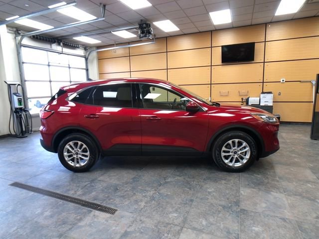 Certified 2020 Ford Escape SE image 6