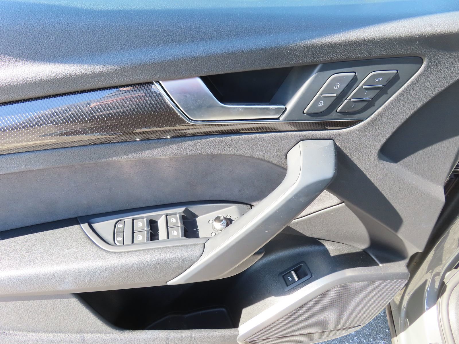 Used 2023 Audi SQ5 Premium w/ Convenience Package image 13