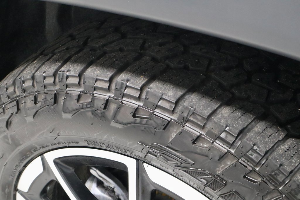 Used 2024 Jeep Compass Trailhawk w/ Trailer Tow Group image 19