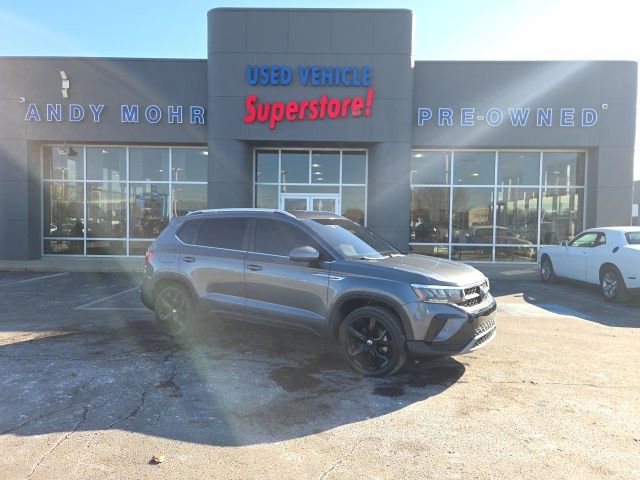 Used 2022 Volkswagen Taos SE image 5