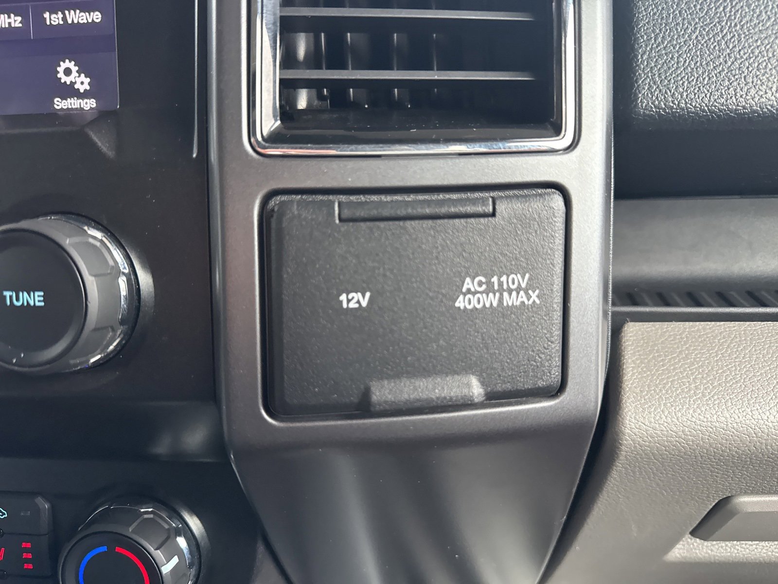 Certified 2019 Ford F150 XLT w/ Equipment Group 302A Luxury image 37