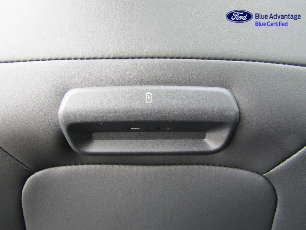 Certified 2025 Ford Expedition Platinum AWD/4WD image 27