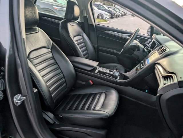 Certified 2020 Ford Fusion SE image 14