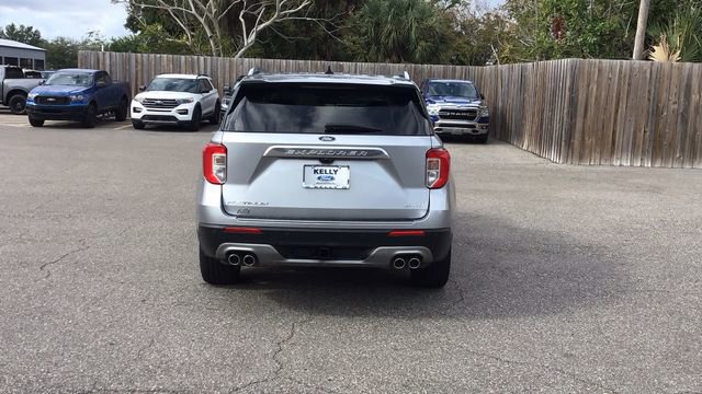 Certified 2021 Ford Explorer Platinum w/ Equipment Group 601A image 4