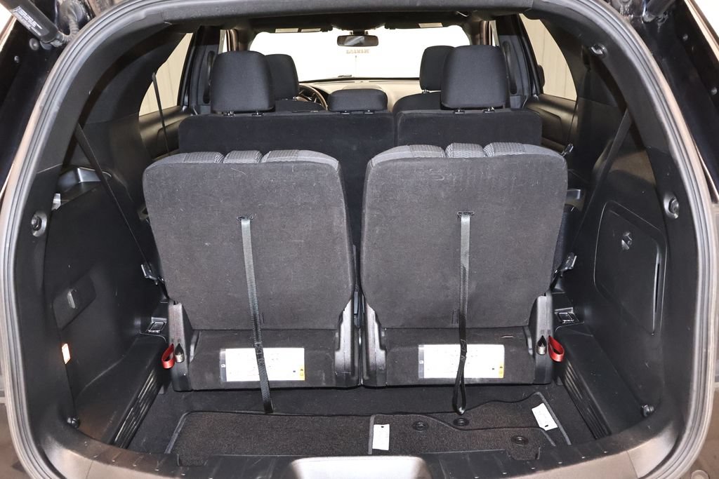 Certified 2019 Ford Explorer XLT w/ Equipment Group 201A AWD/4WD image 38