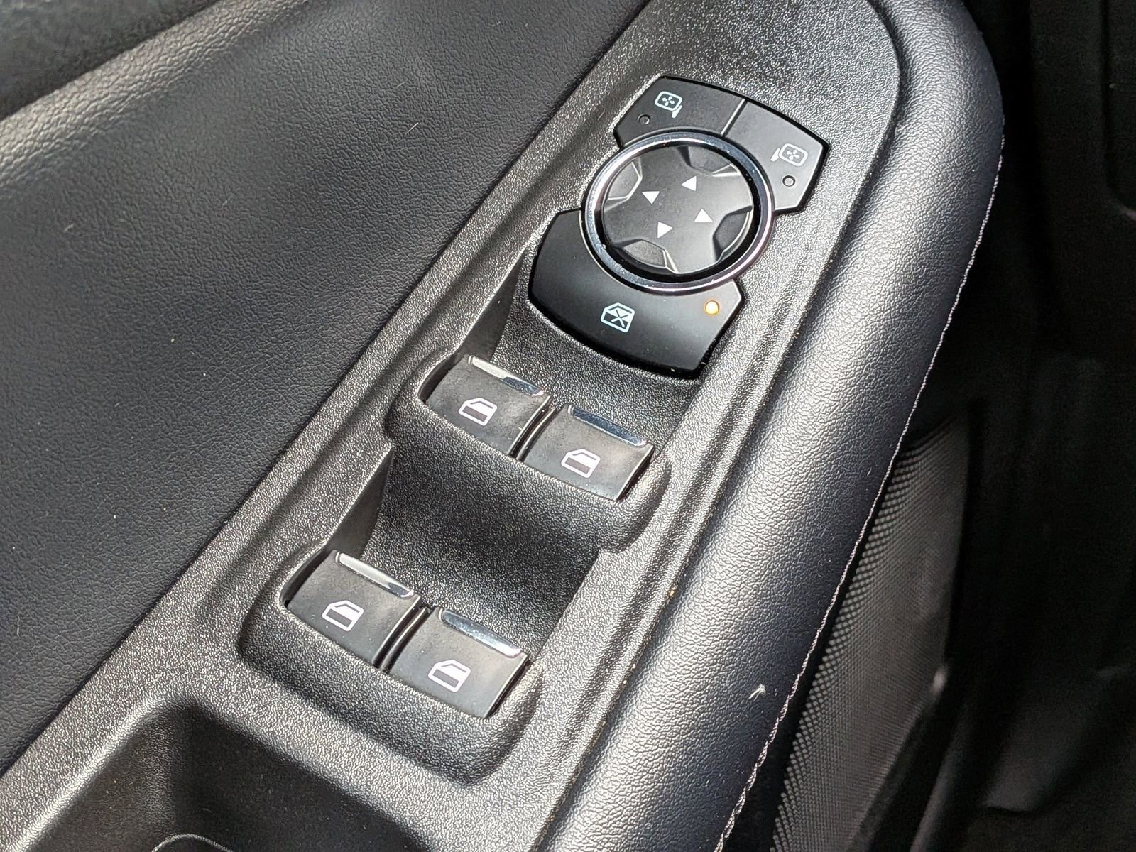 Certified 2024 Ford Edge SEL w/ Convenience Package image 28