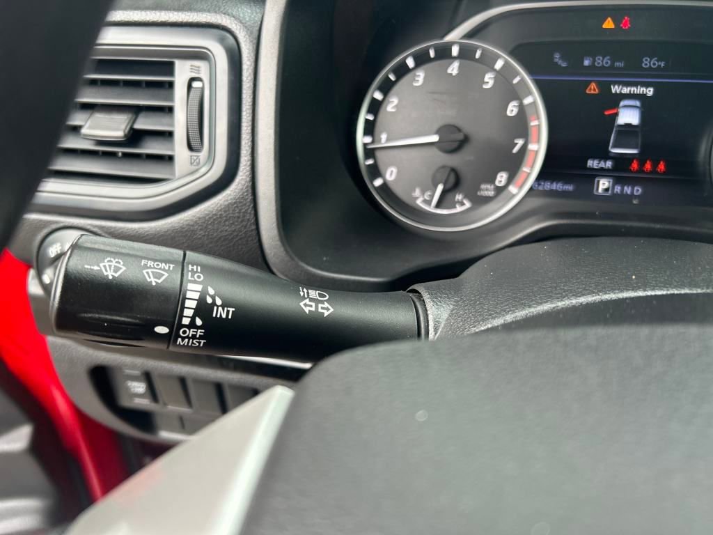 Used 2023 Nissan Titan SV image 14