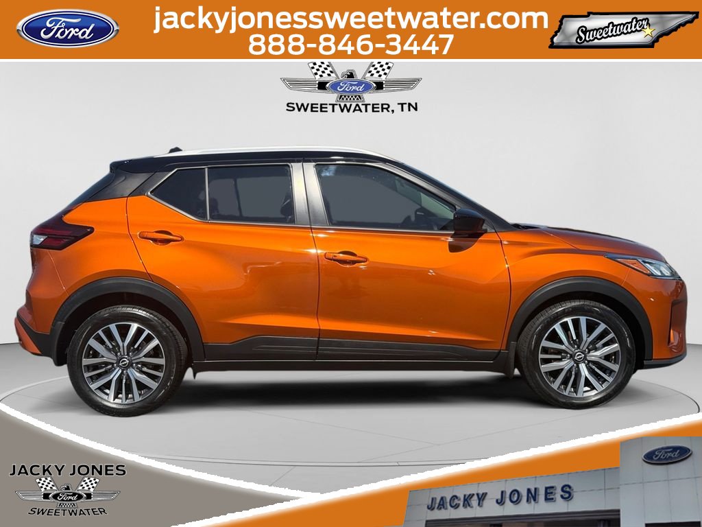 Used 2023 Nissan Kicks SV FWD image 6