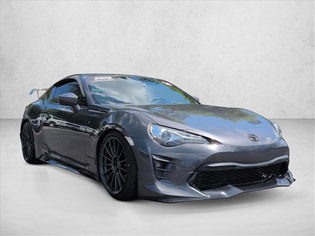 Used 2020 Toyota 86 RWD video 3