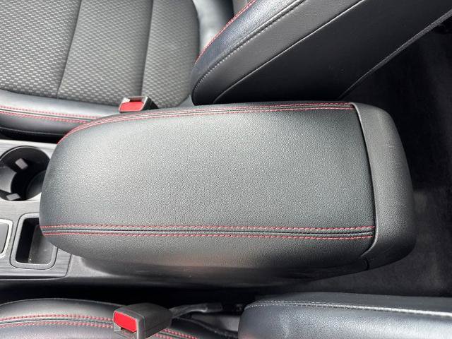 Certified 2023 Ford Escape ST-Line Elite AWD/4WD image 12