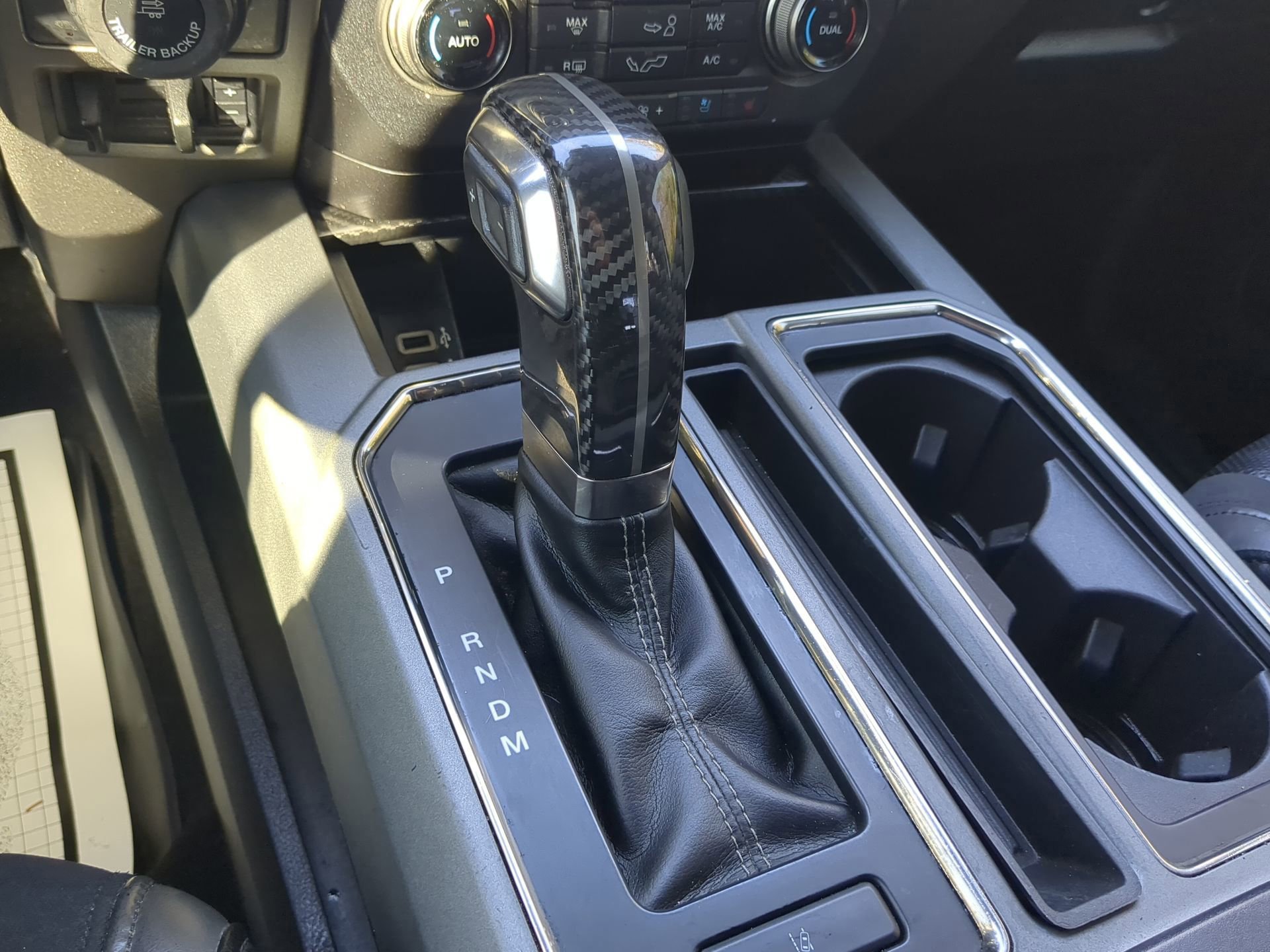 Certified 2019 Ford F150 Raptor w/ Equipment Group 802A Luxury image 57