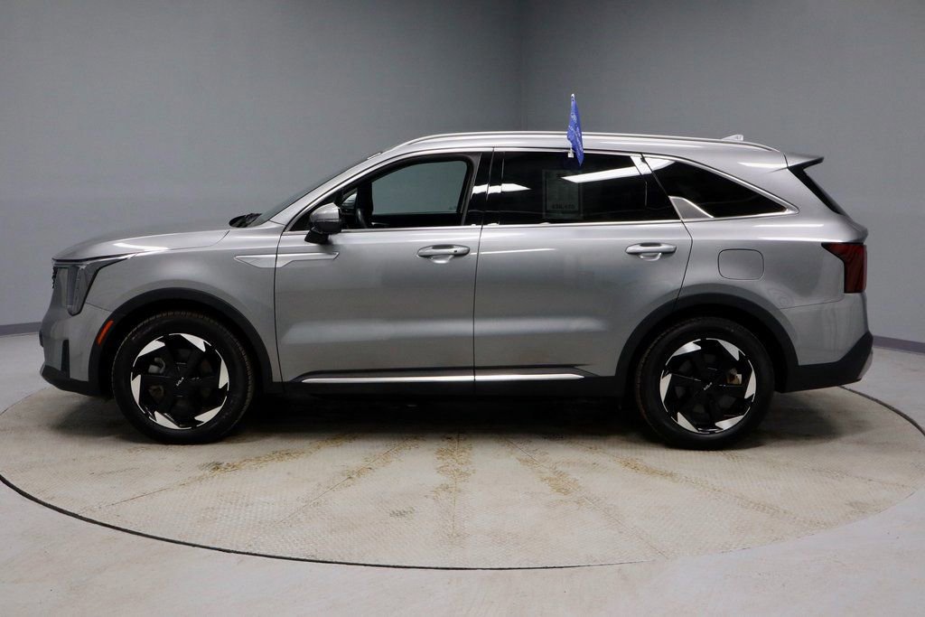 Used 2025 Kia Sorento EX image 2
