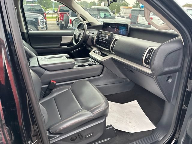 Certified 2025 Ford Expedition Active AWD/4WD image 45