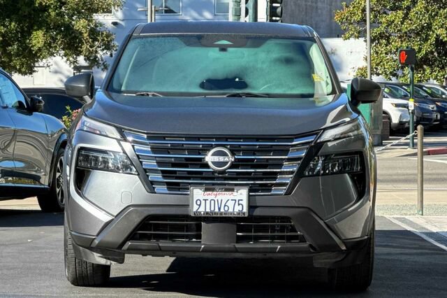 Used 2024 Nissan Rogue S AWD/4WD image 9