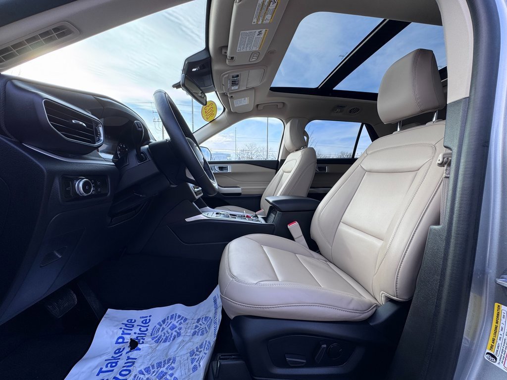 Certified 2023 Ford Explorer XLT w/ Equipment Group 202A image 11