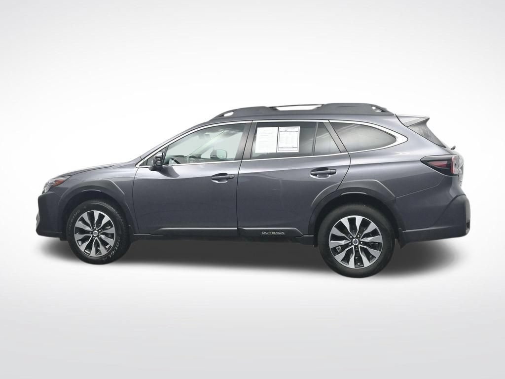 Used 2025 Subaru Outback Limited AWD/4WD image 10