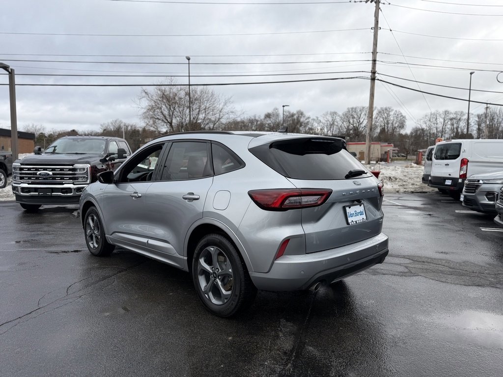 Certified 2023 Ford Escape ST-Line image 3