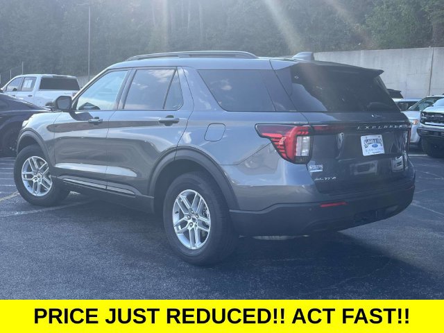 Certified 2026 Ford Explorer Active AWD/4WD image 6
