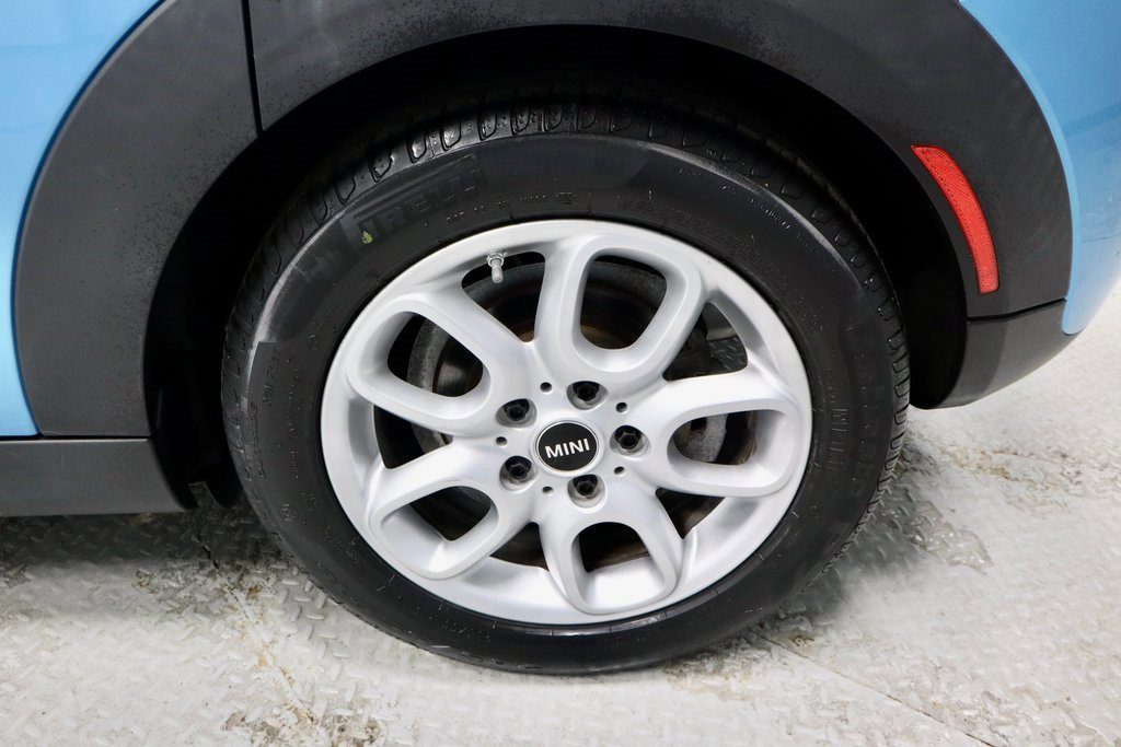 Used 2019 MINI Cooper 4-Door Hardtop w/ Signature Upholstery Package image 19