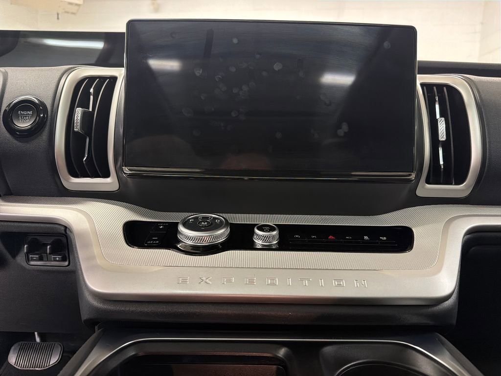 Certified 2025 Ford Expedition Max Active RWD image 21