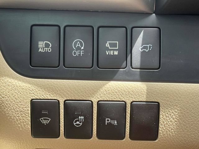 Used 2017 Toyota Highlander Limited Platinum AWD/4WD image 34