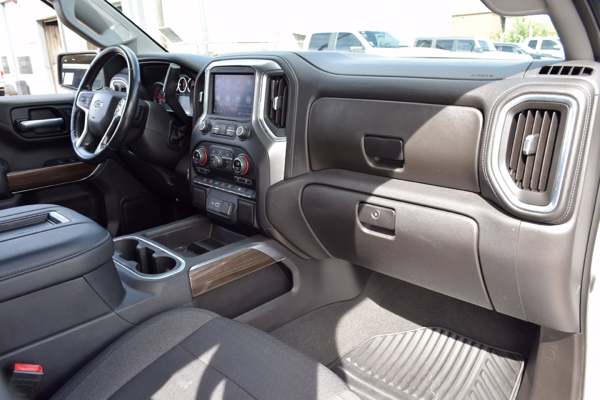 Used 2021 Chevrolet Silverado 1500 RST w/ Safety Package AWD/4WD image 23
