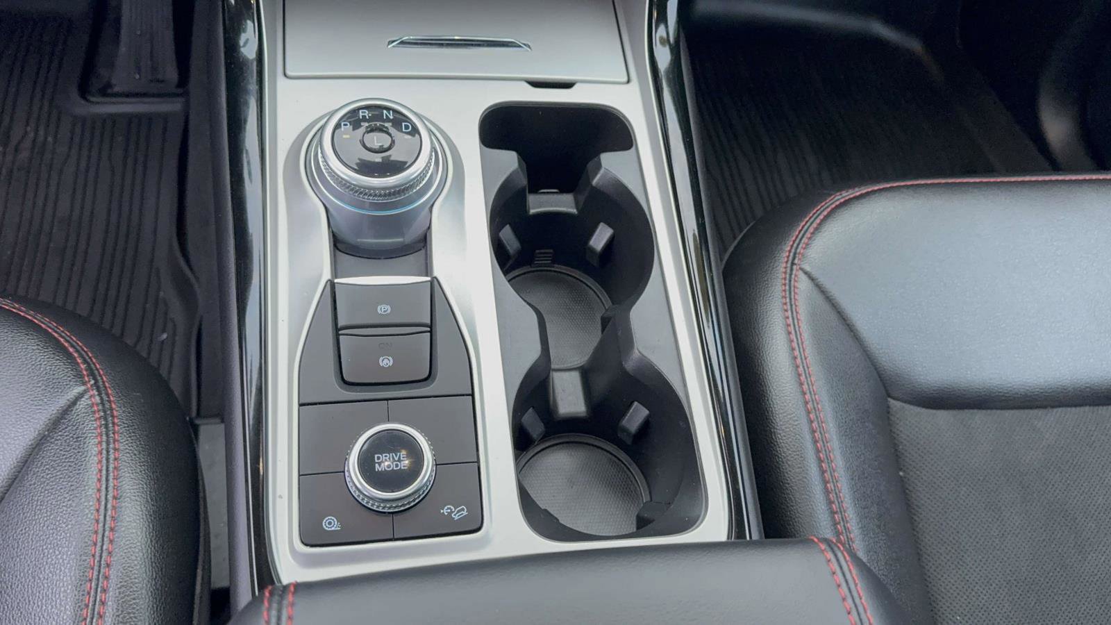 Certified 2022 Ford Explorer ST-Line w/ Class IV Trailer Tow Package image 18