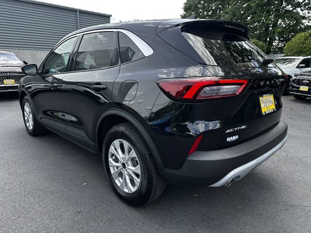 Certified 2023 Ford Escape Active AWD/4WD image 7