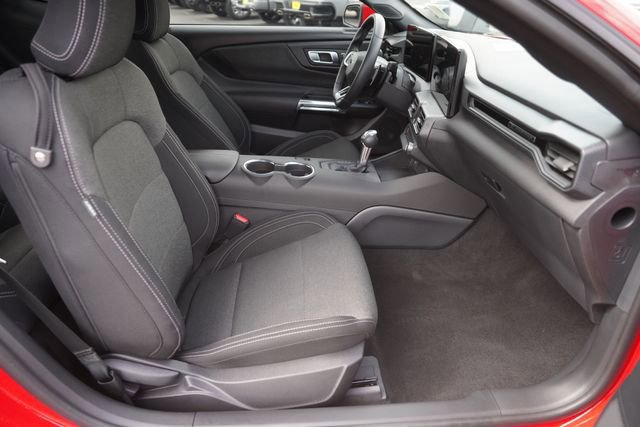 Certified 2025 Ford Mustang GT RWD image 14