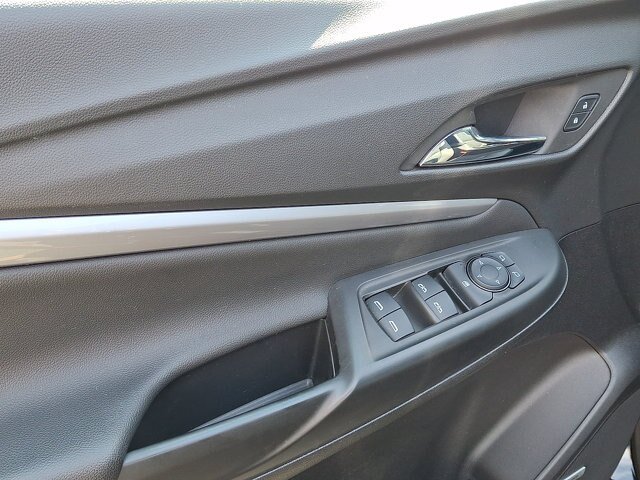 Used 2023 Chevrolet Bolt EUV Premier w/ Sun & Sound Package FWD image 2